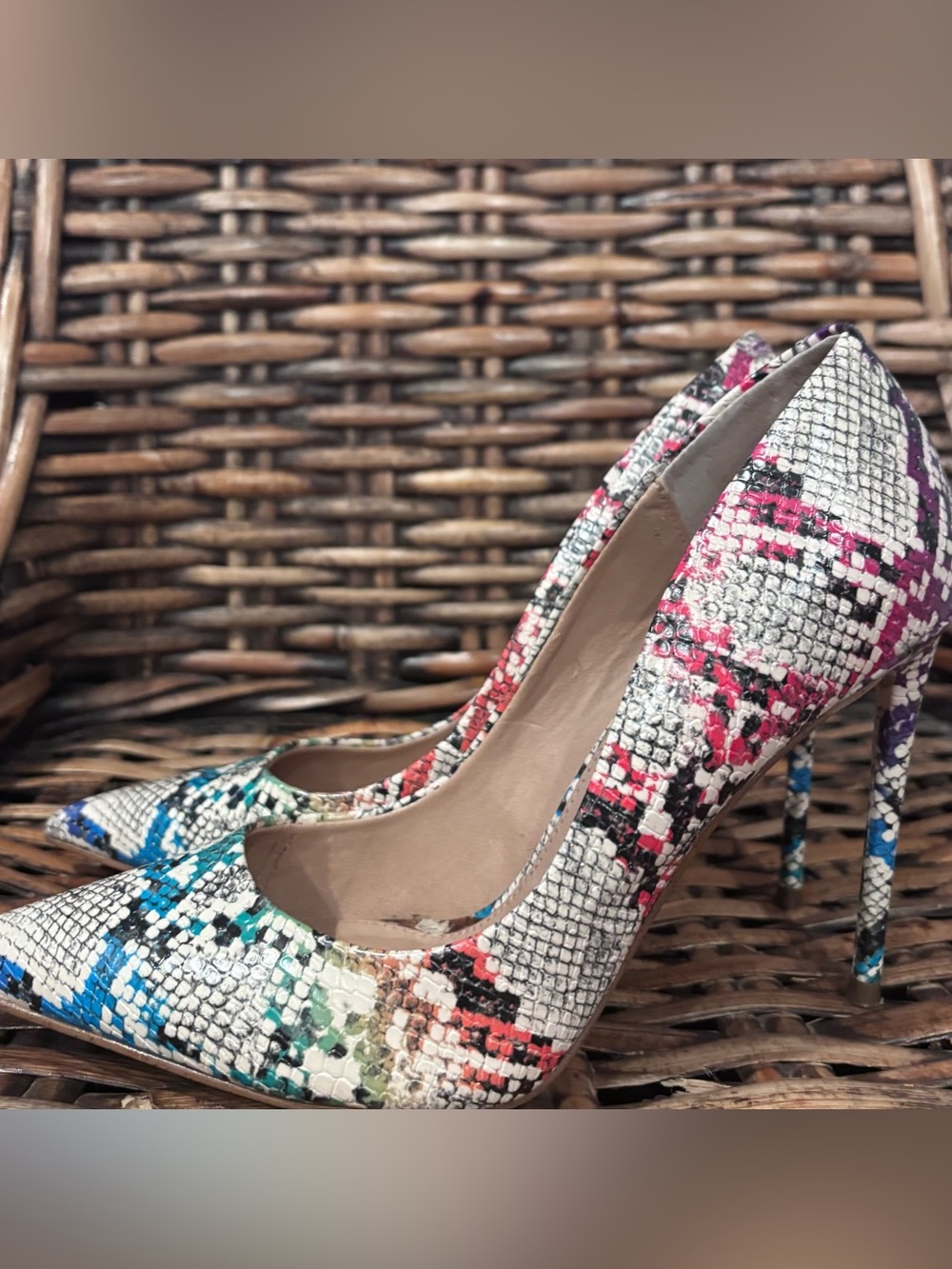 Steven Madden Womens 4 Inch Heels Vala Pump Snake Print Rainbow Colors Size 8.5M